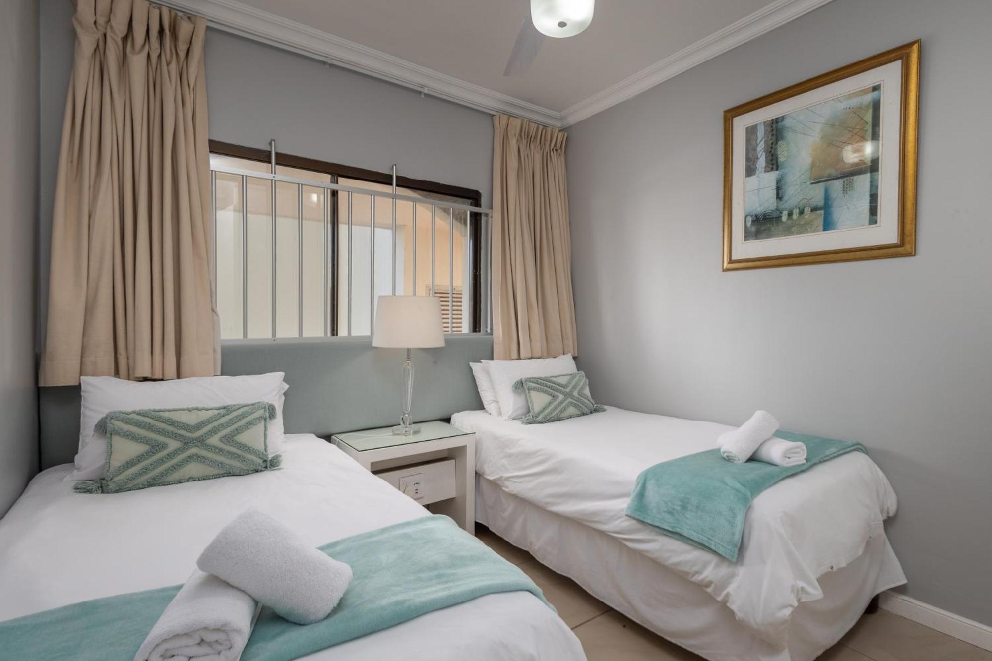 803 Bermudas Durban Bagian luar foto